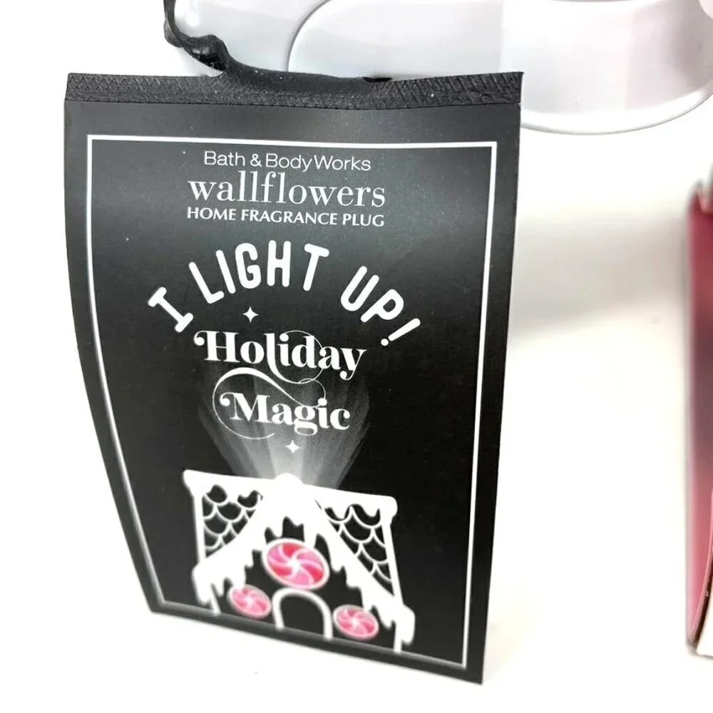 Bath & Body Works Magical Holiday Gingerbread House Wallflower Nightlight